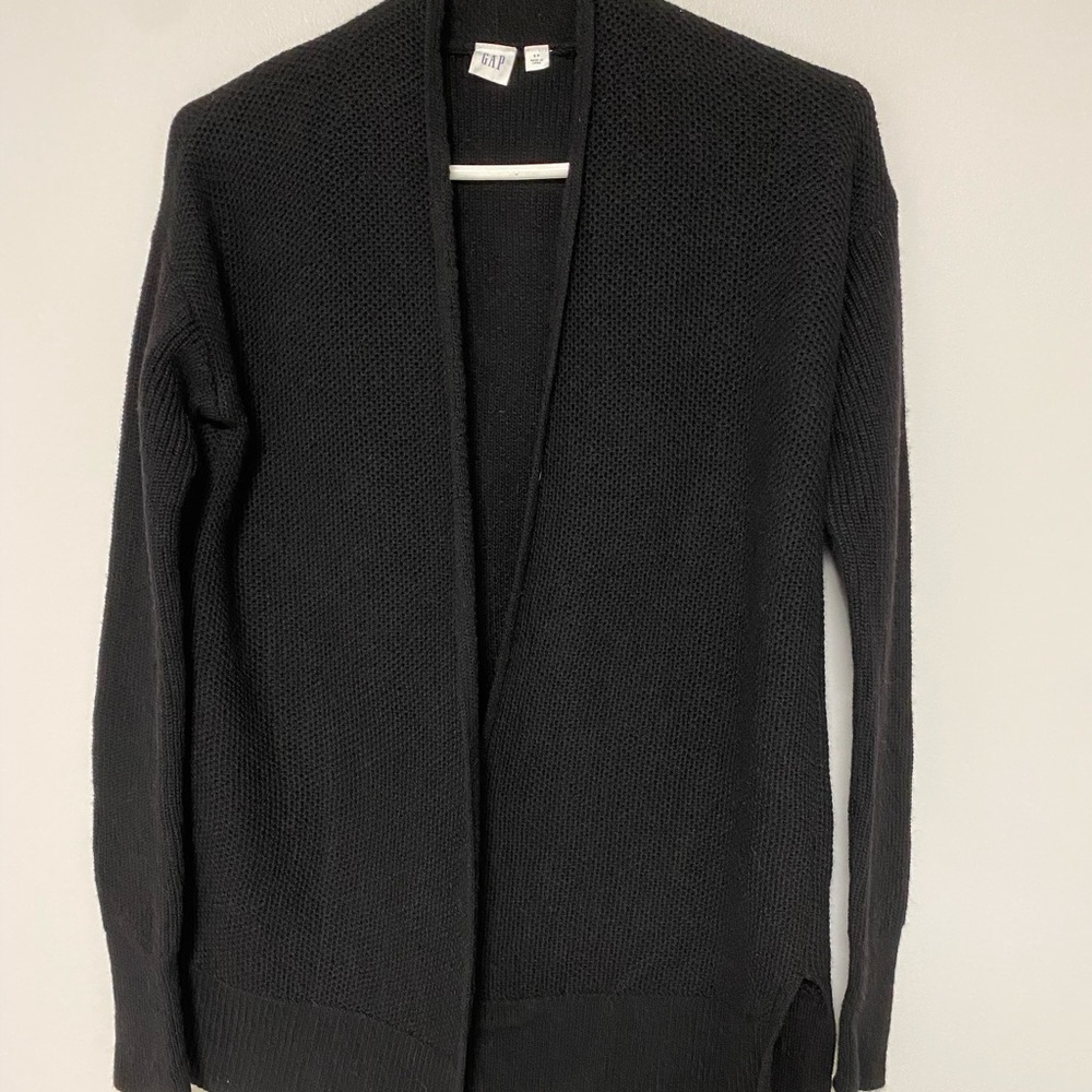 Gap cardigan EUC